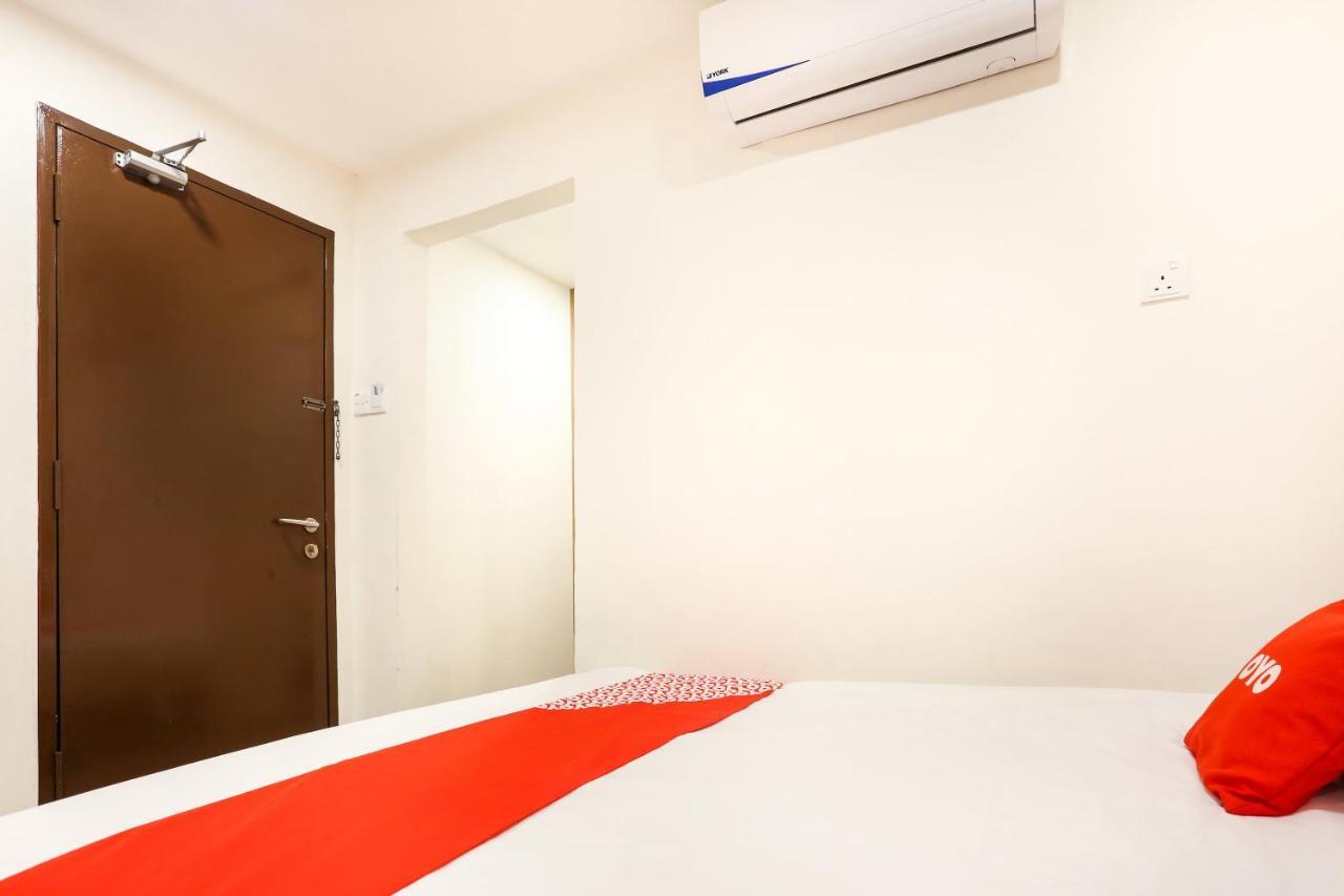 Dyaya Hotel Malacca Exteriör bild