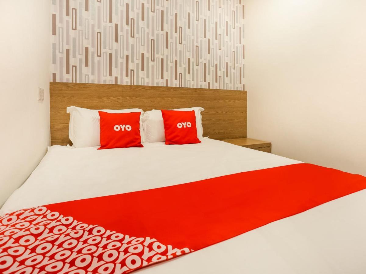 Dyaya Hotel Malacca Exteriör bild