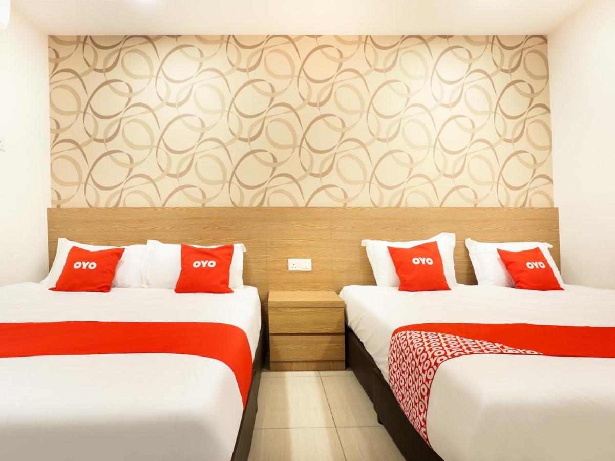 Dyaya Hotel Malacca Exteriör bild